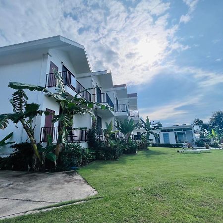 White Seaview Residence Klong Muang pláž Exteriér fotografie